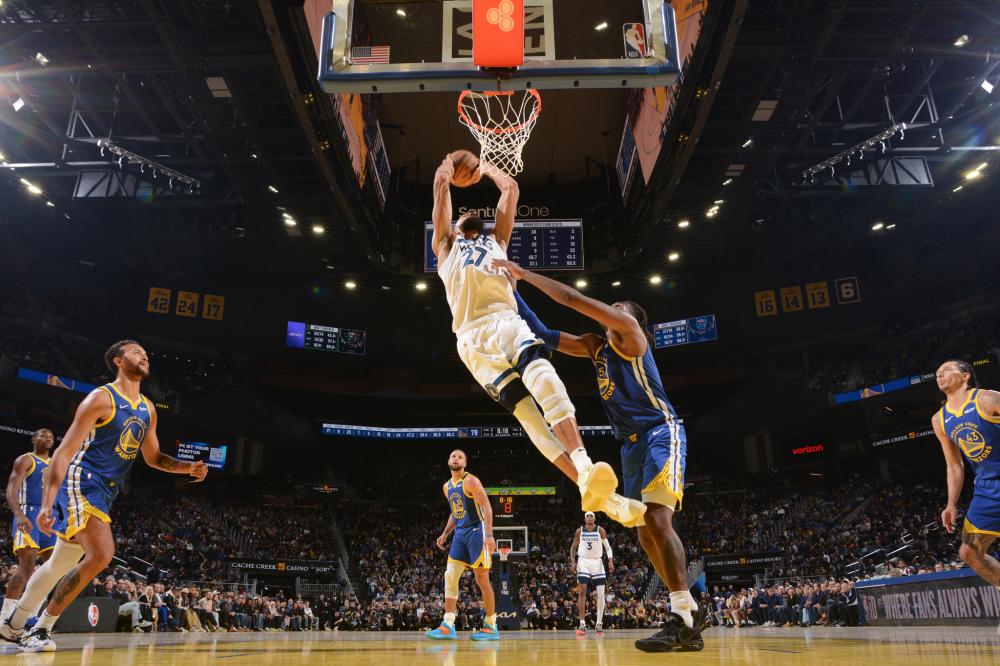 使得两人共 使得两人共