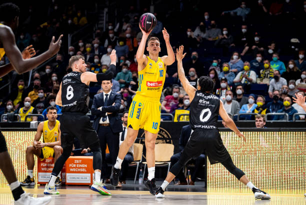 他不仅展现 他不仅展现